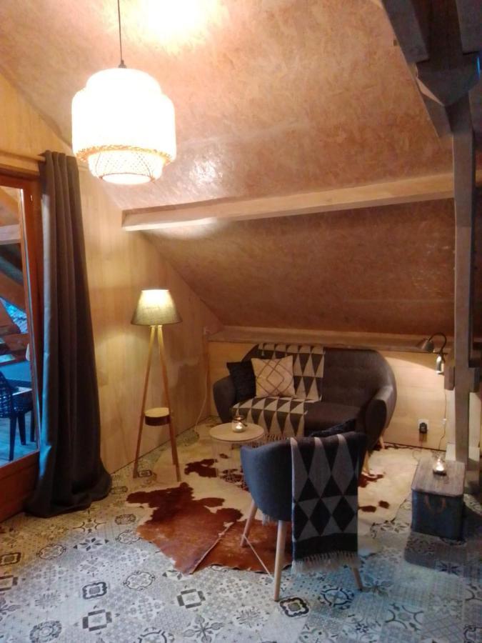 Au Gre Du Lot Bed and Breakfast Le Bourg Buitenkant foto